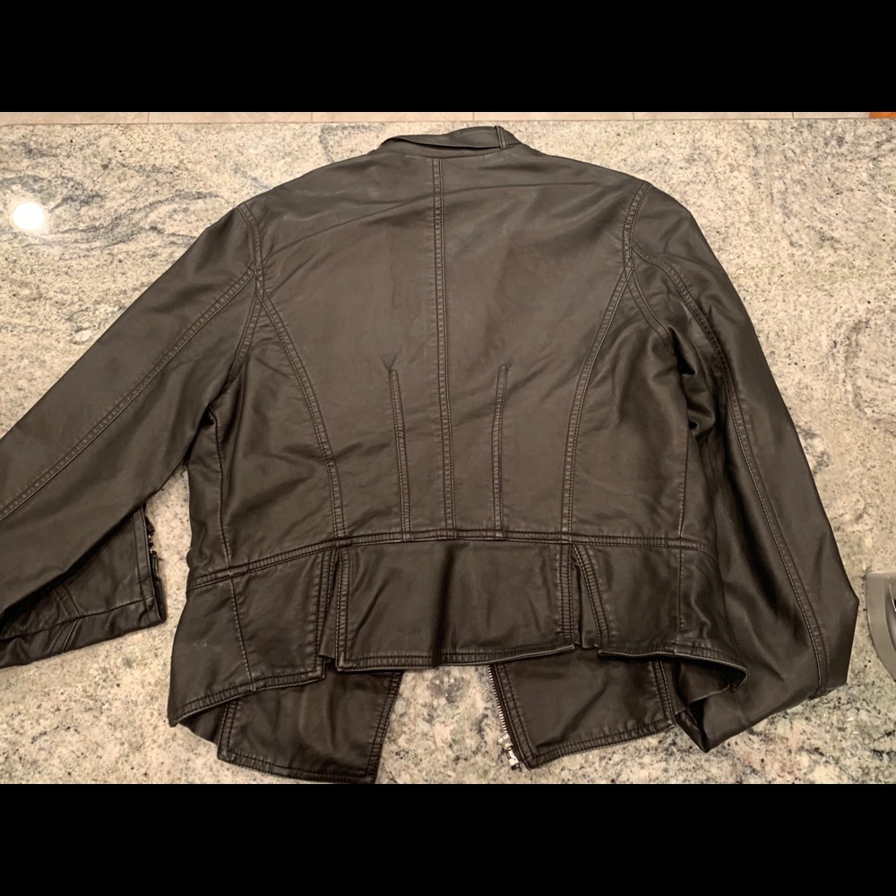 Express Leather Jacket - image 4